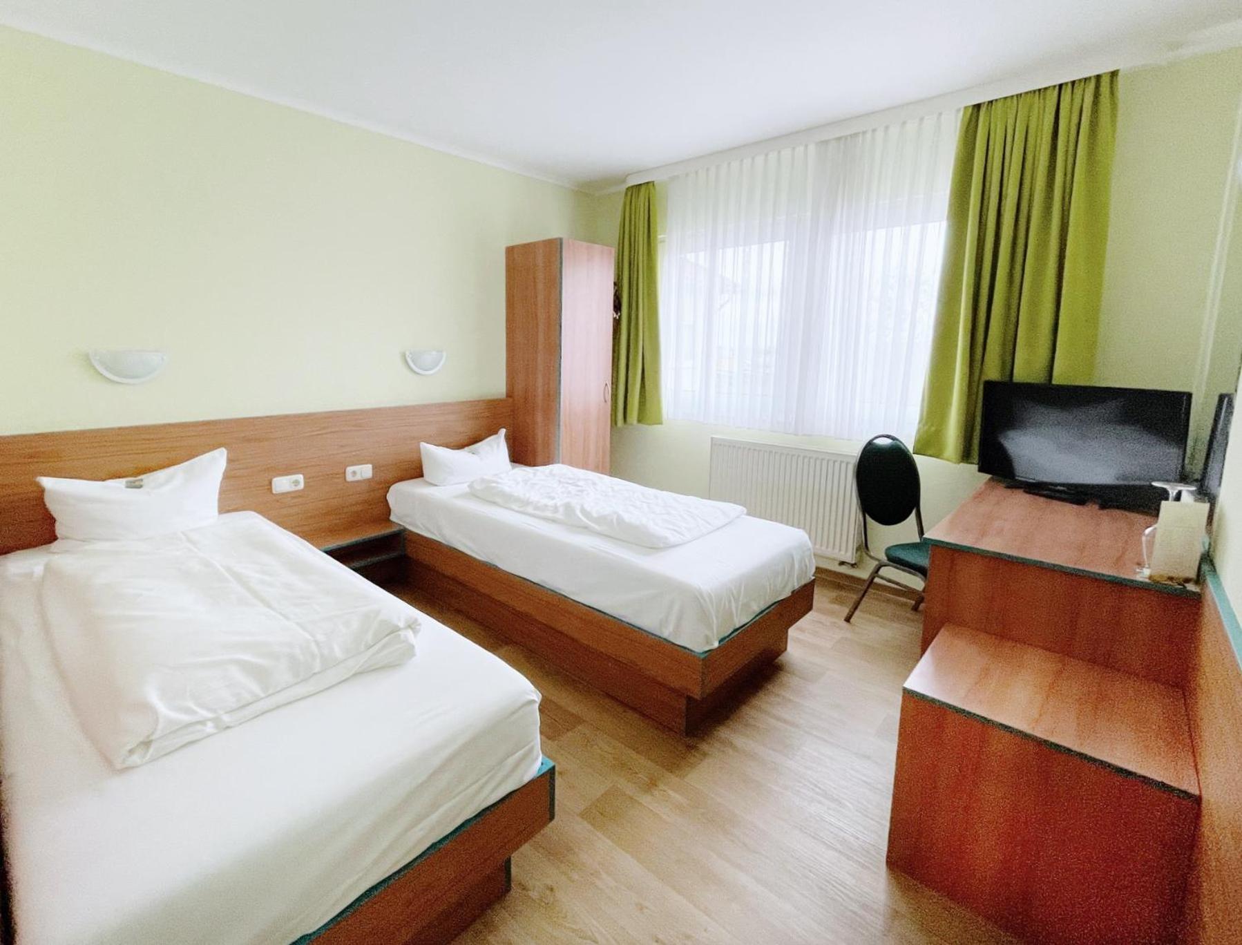 Regiohotel Halle Leipzig Airport Schkeuditz Bagian luar foto