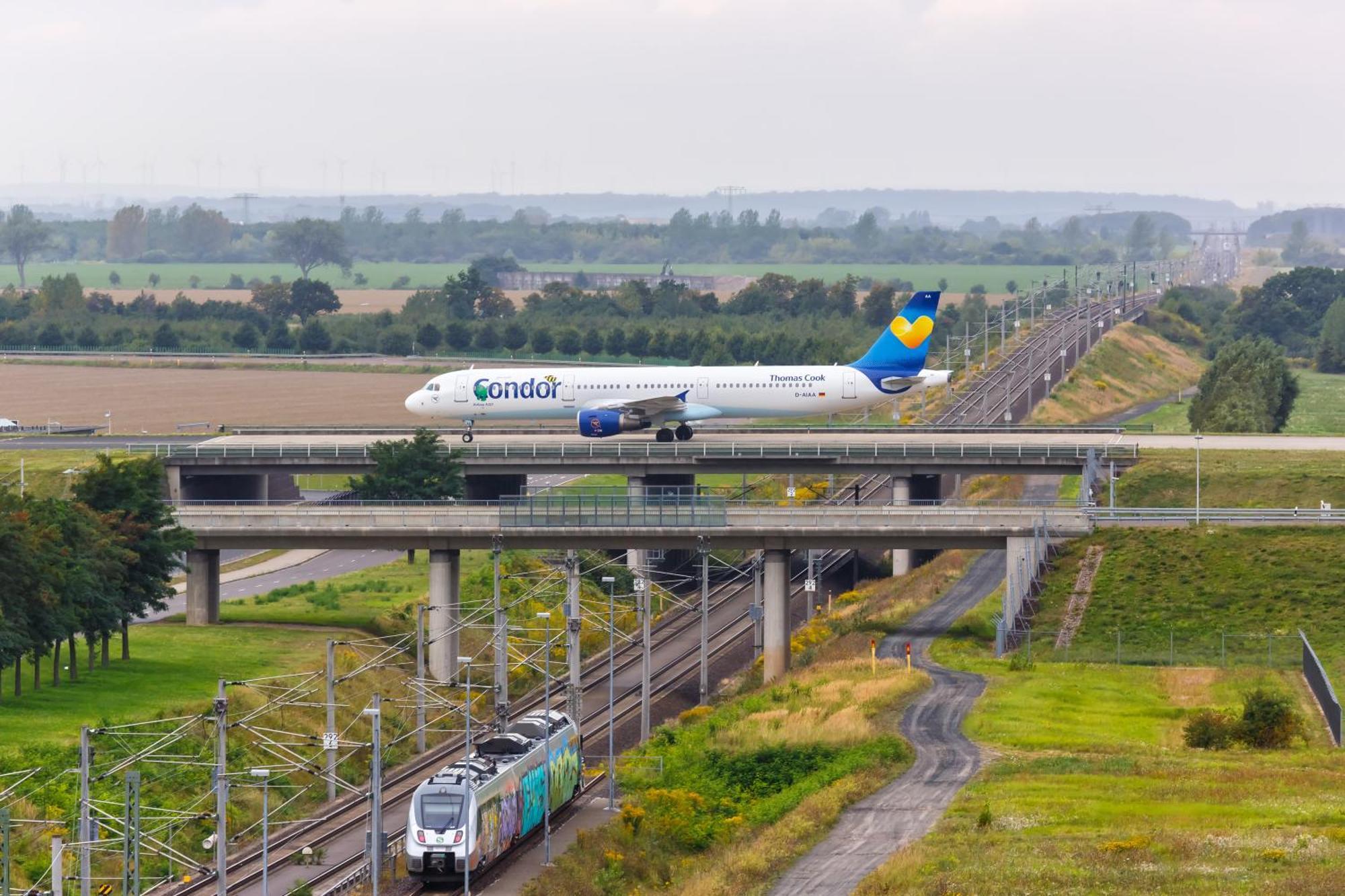 Regiohotel Halle Leipzig Airport Schkeuditz Bagian luar foto