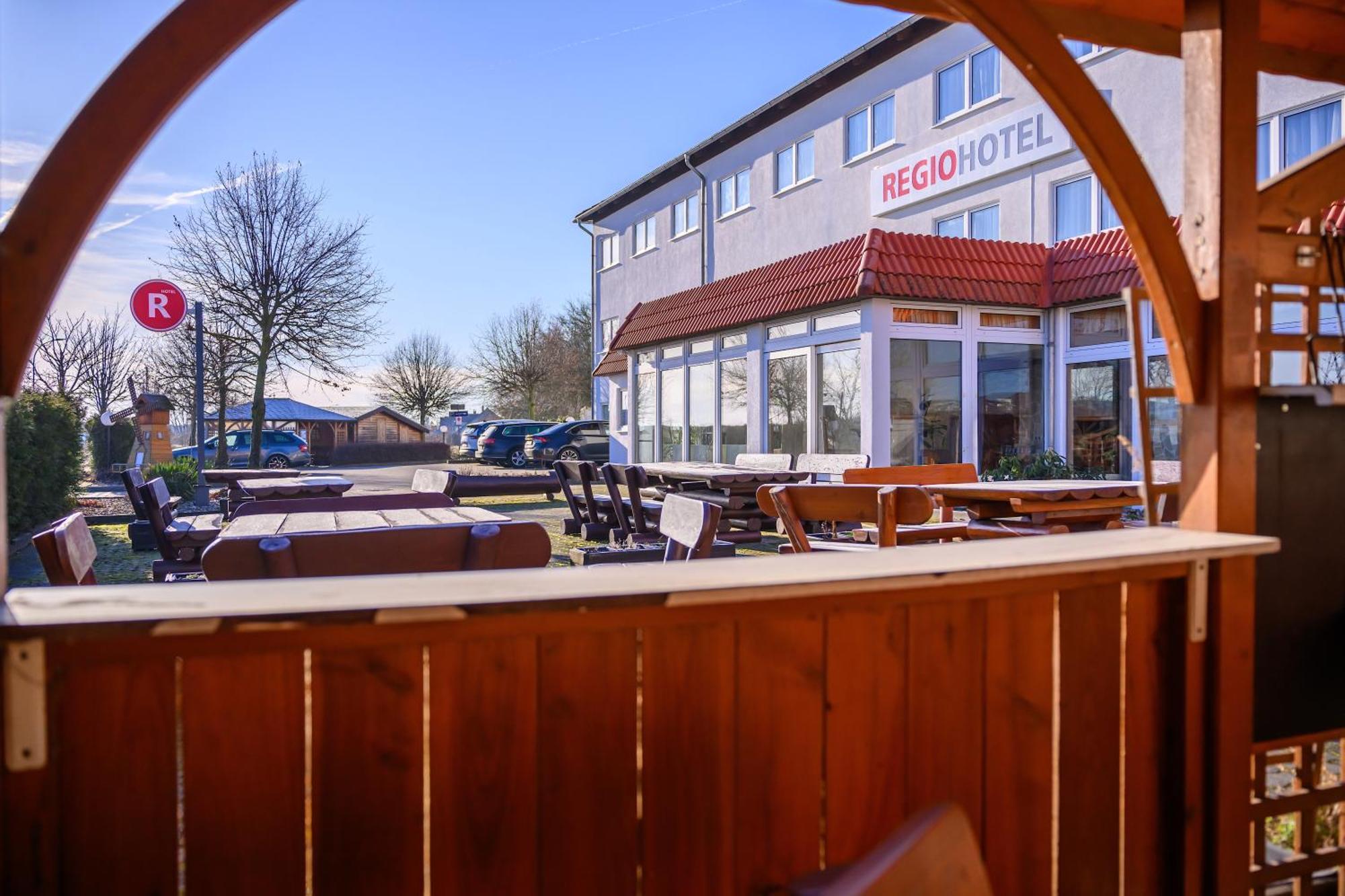 Regiohotel Halle Leipzig Airport Schkeuditz Bagian luar foto